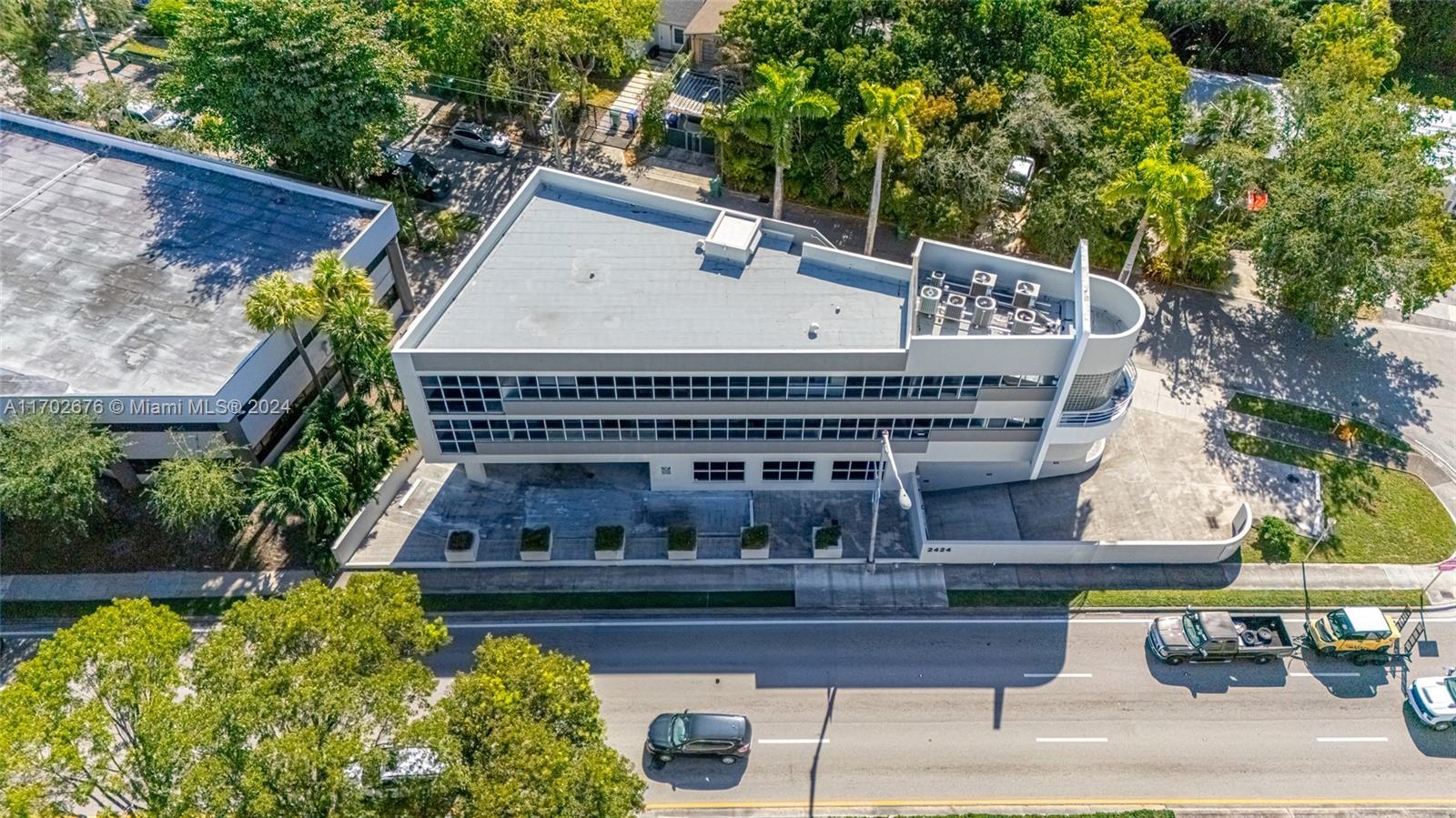 2424 S Dixie Hwy