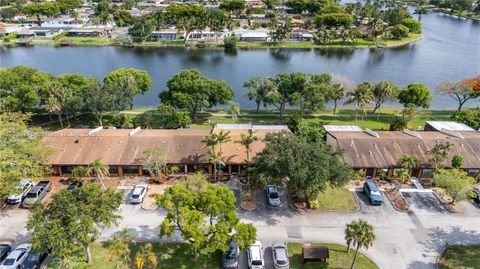 10760 Hickory Ave Pembroke Pines FL 33026