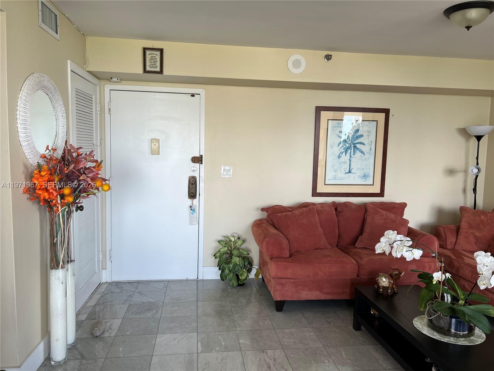 FAIRVIEW HOUSE CONDO - Residential