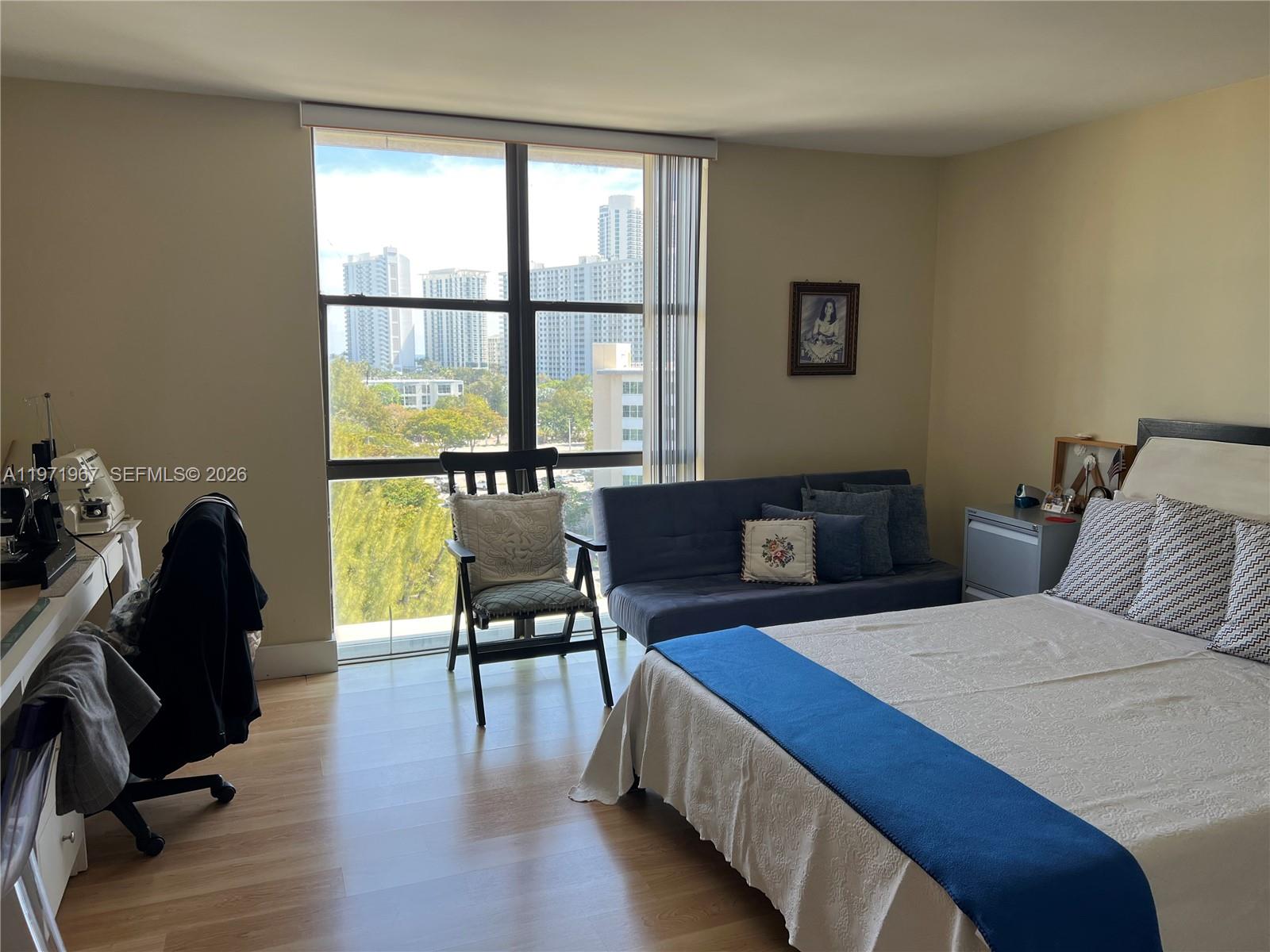 FAIRVIEW HOUSE CONDO - Residential