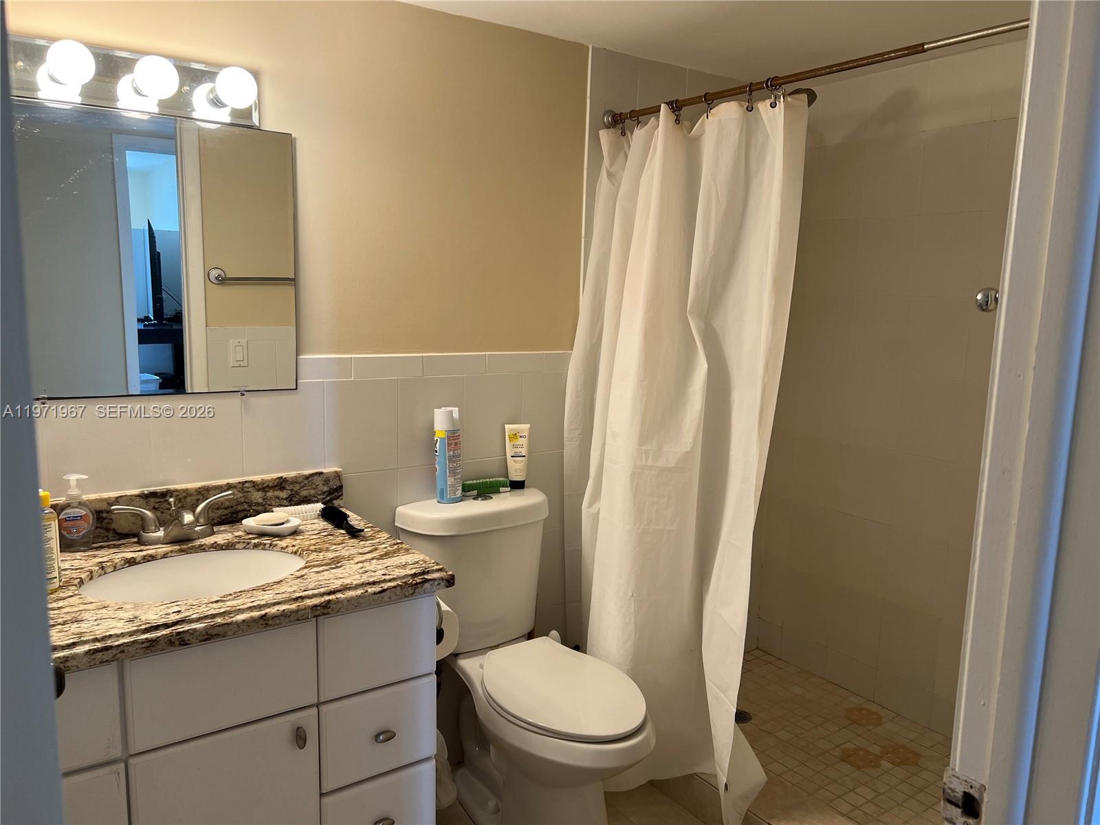 FAIRVIEW HOUSE CONDO - Residential