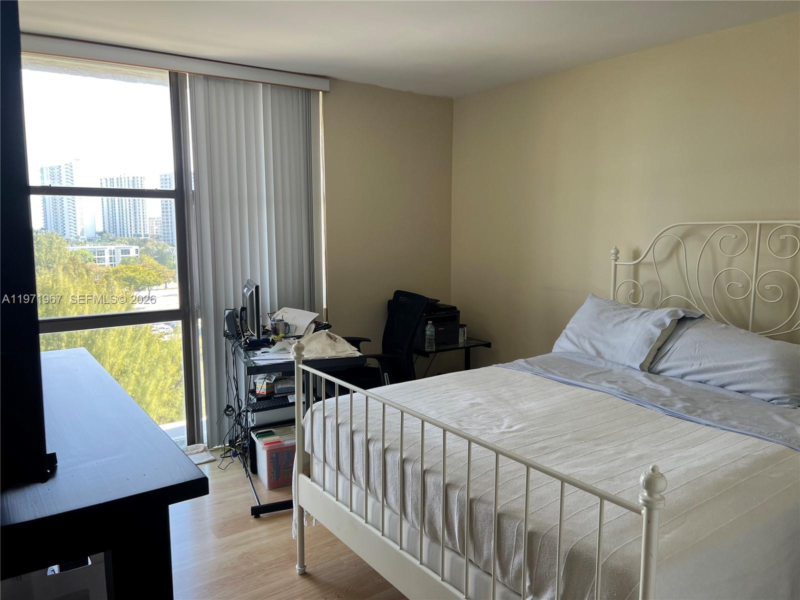 FAIRVIEW HOUSE CONDO - Residential