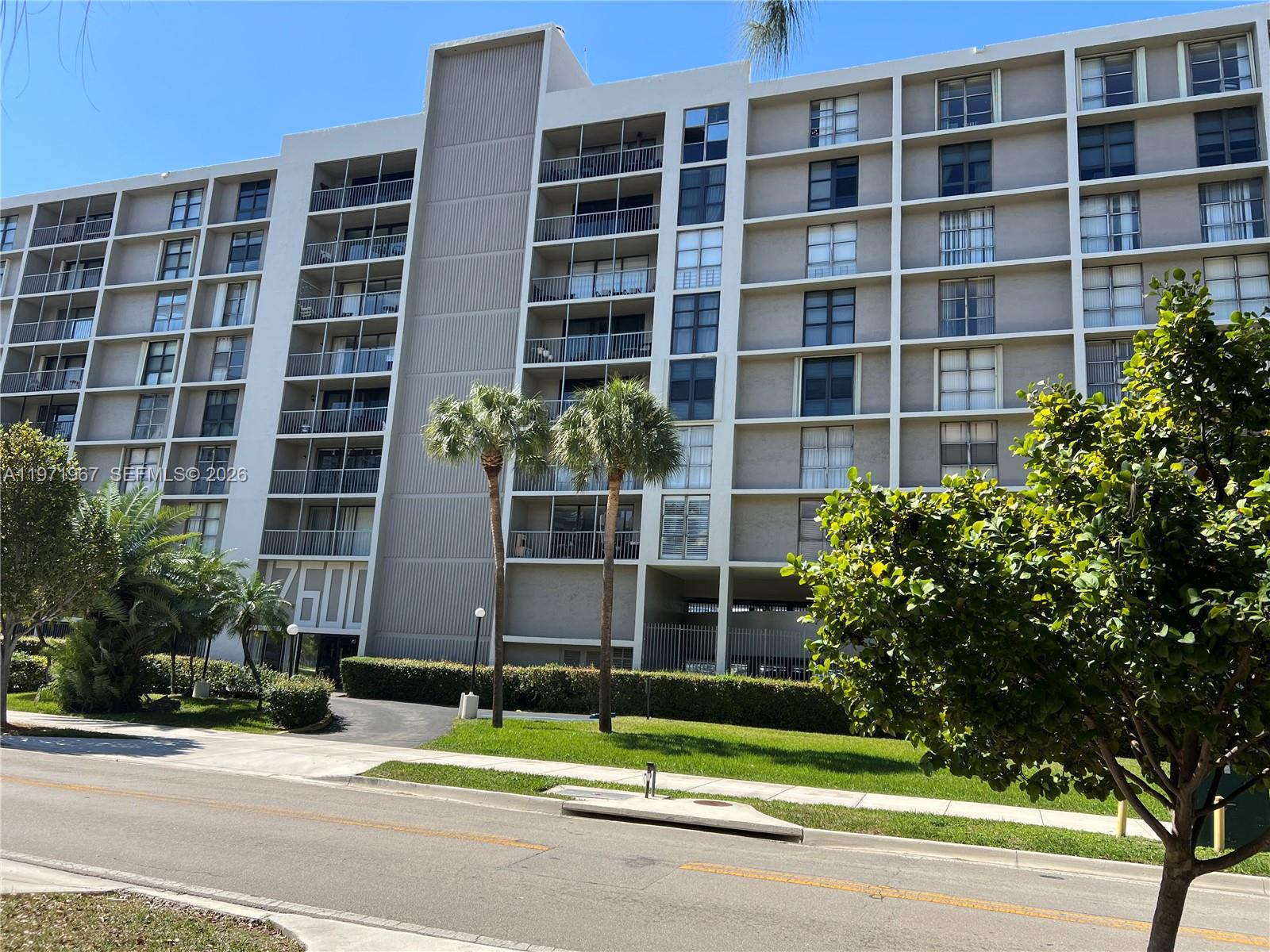 FAIRVIEW HOUSE CONDO - Residential