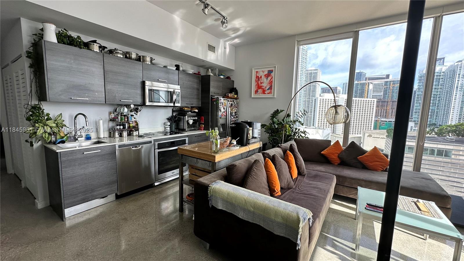 Experience urban living in this elegant 2-bedroom, 2-bathroom condo at Centro. Enjoy breathtaking city views from a spacious living area with large windows. The modern kitchen features stainless steel appliances and granite countertops, perfect for everyday meals and entertaining. The bedroom offers a serene retreat with ample closet space. Building amenities include a state-of-the-art fitness center, a rooftop pool with panoramic views, 24-hour concierge service, and secure parking. Live in the heart of downtown Miami, steps from top dining, shopping, and entertainment. Schedule your viewing today and make this stunning condo your new home!