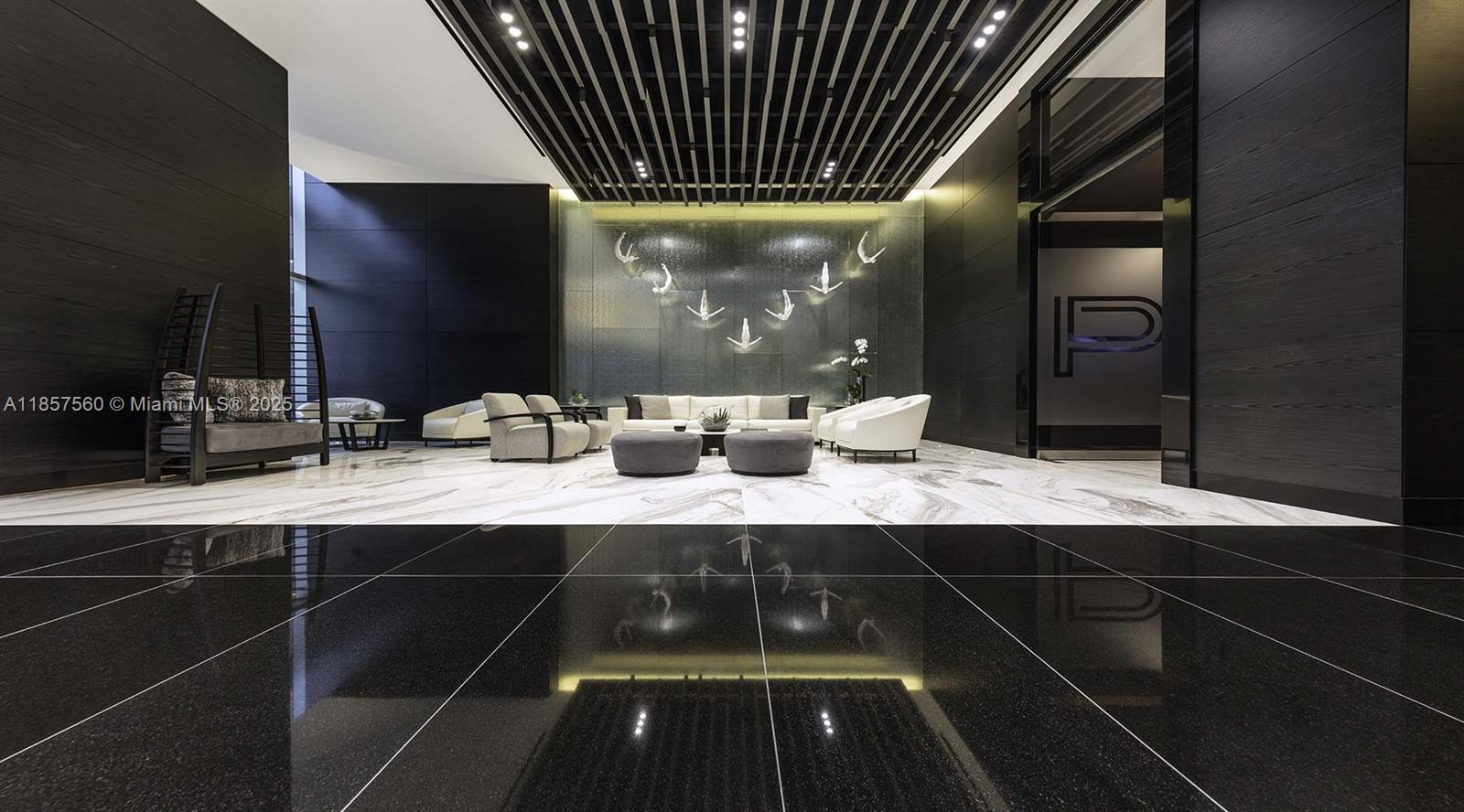 PARAMOUNT MIAMI WORLDCENT - Residential Lease