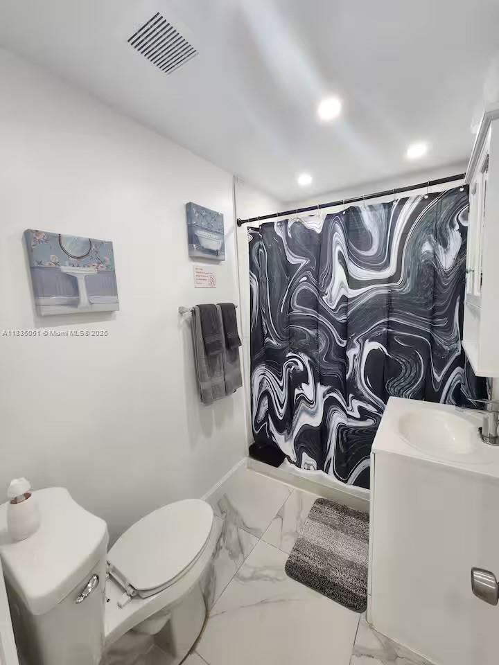 324 Van Buren St 1-4
