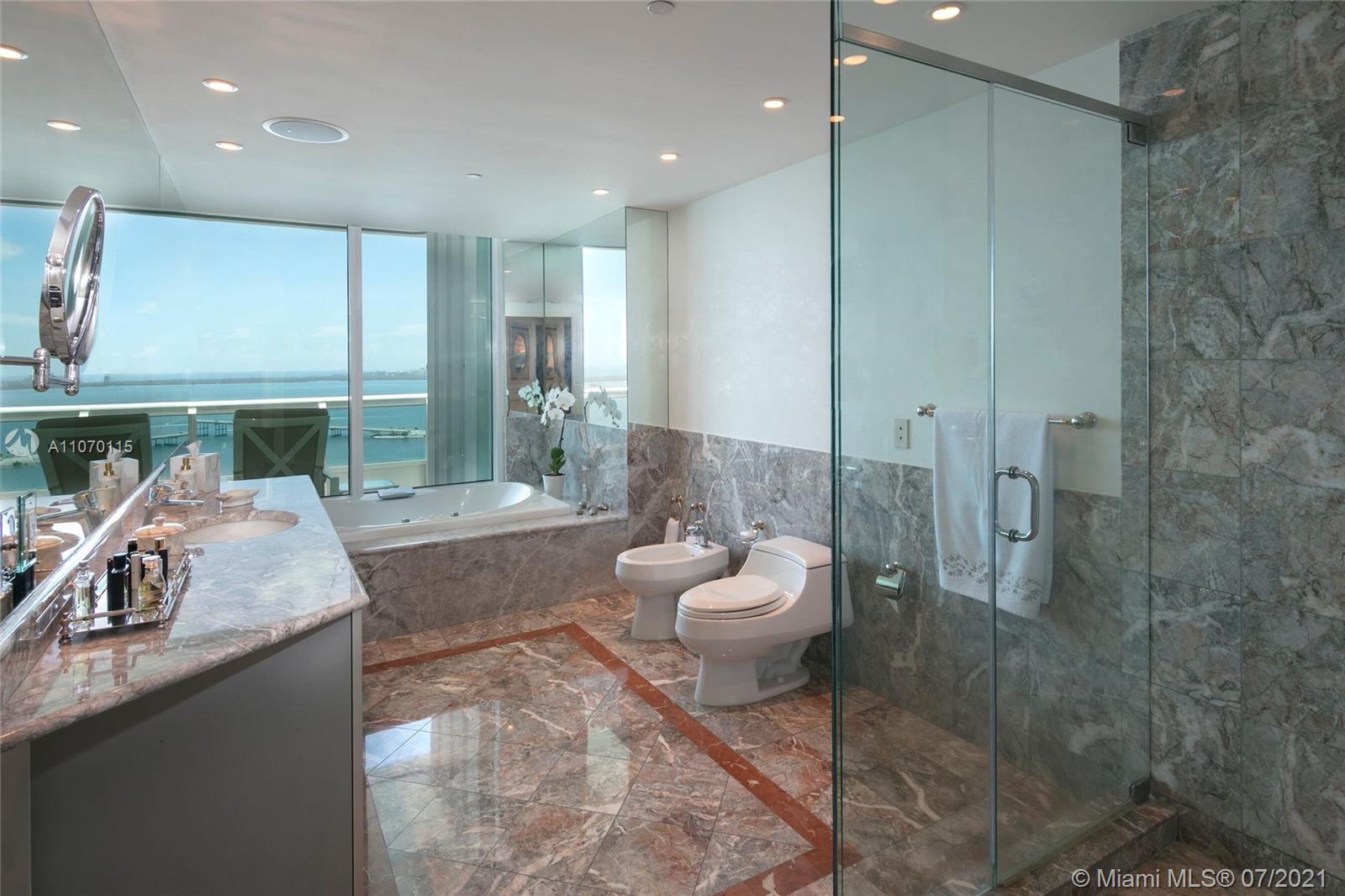 SANTA MARIA CONDO - Residential