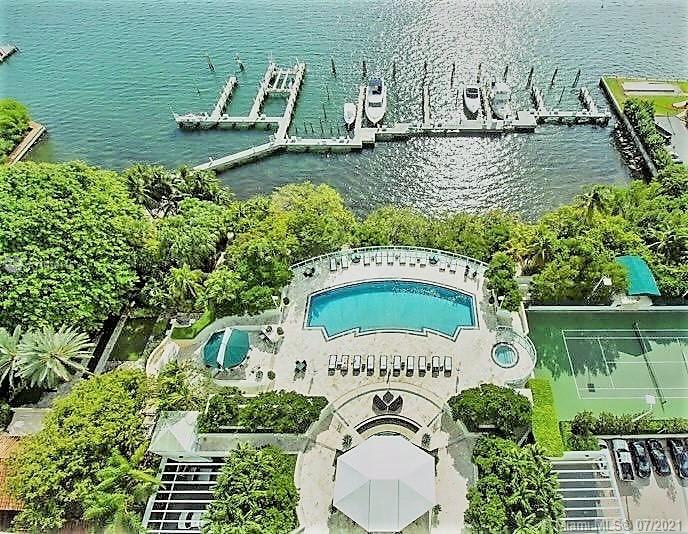 SANTA MARIA CONDO - Residential