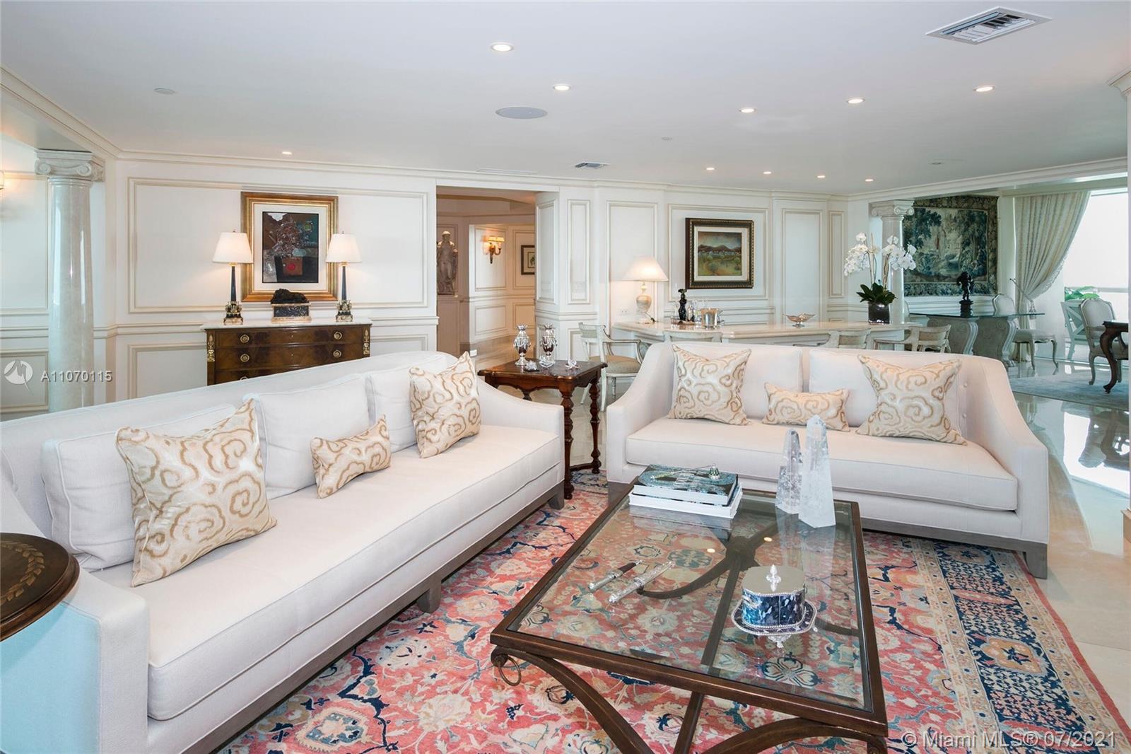 SANTA MARIA CONDO - Residential