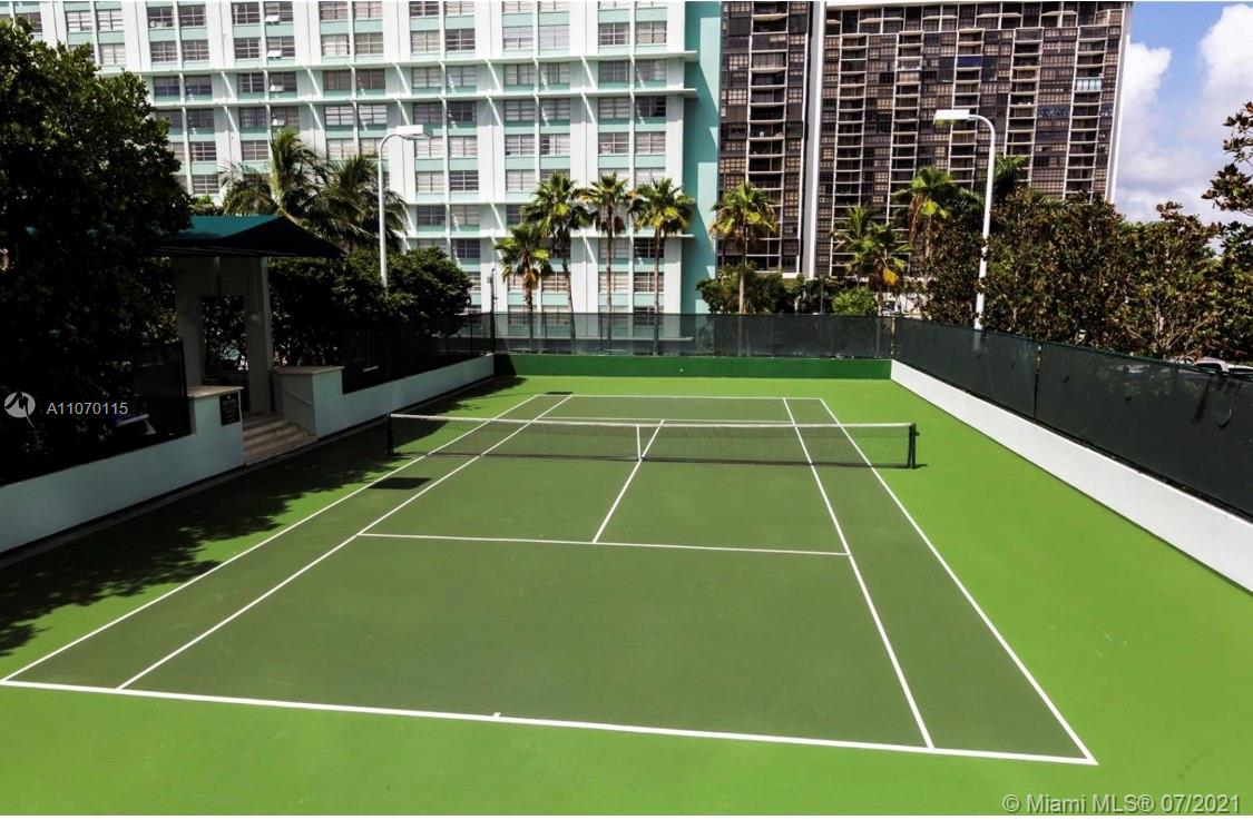 SANTA MARIA CONDO - Residential