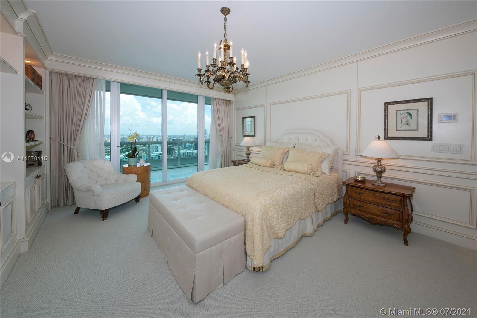 SANTA MARIA CONDO - Residential