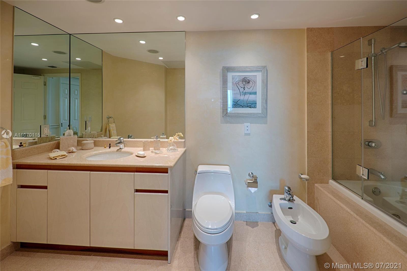 SANTA MARIA CONDO - Residential