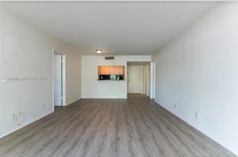 Tiny photo for 100 Lakeview Dr #112, Weston, FL 33326 (MLS # A12006336)