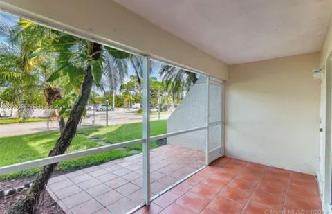 Tiny photo for 100 Lakeview Dr #112, Weston, FL 33326 (MLS # A12006336)