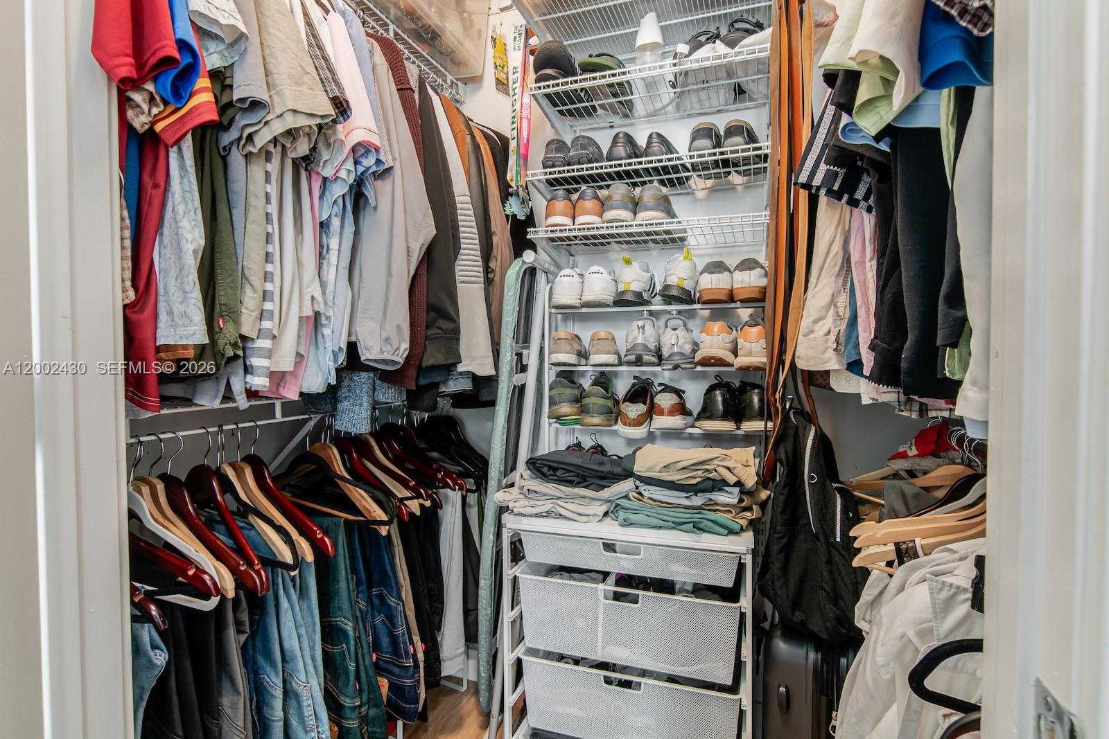 THE AXIS ON BRICKELL COND - Residential