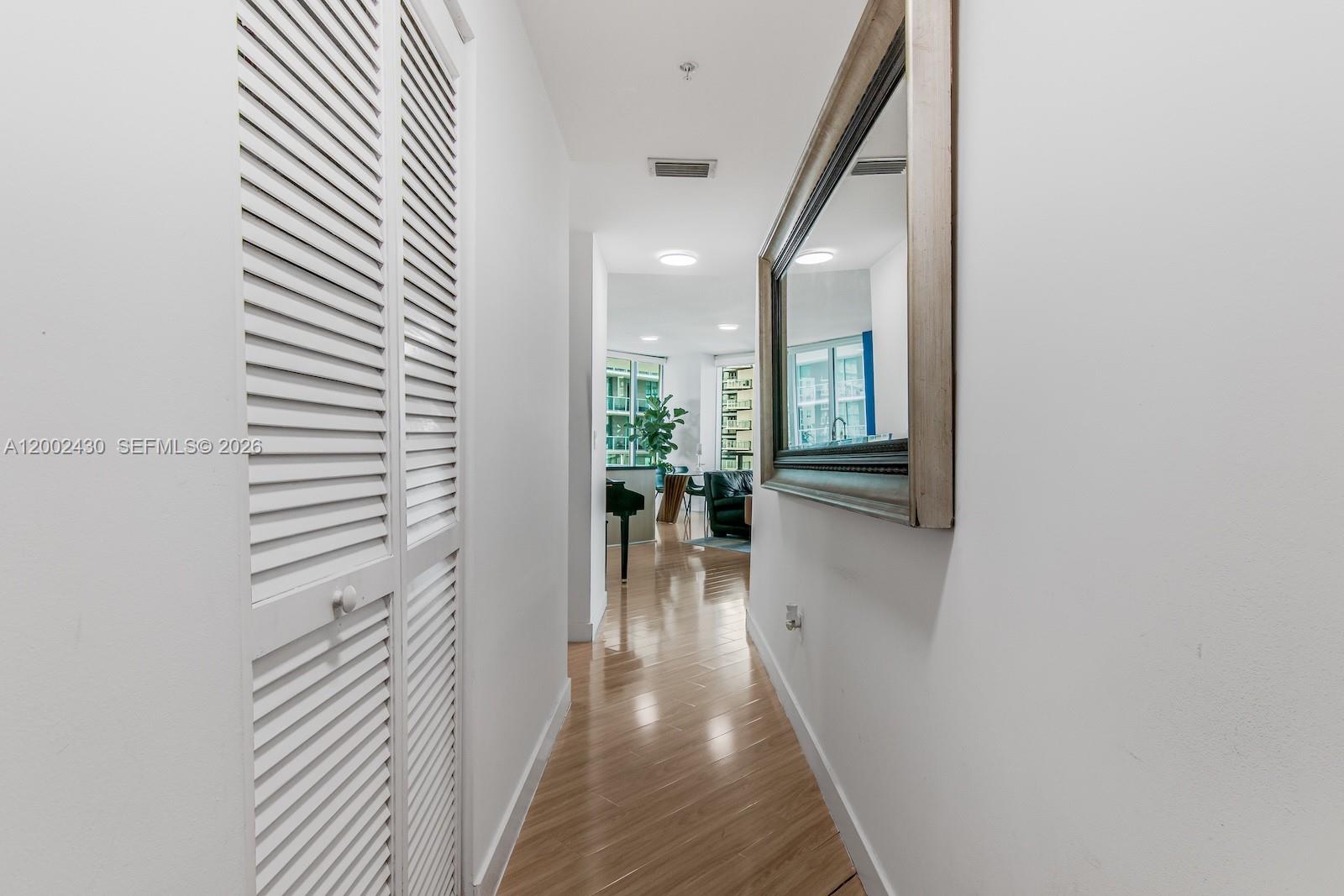 THE AXIS ON BRICKELL COND - Residential