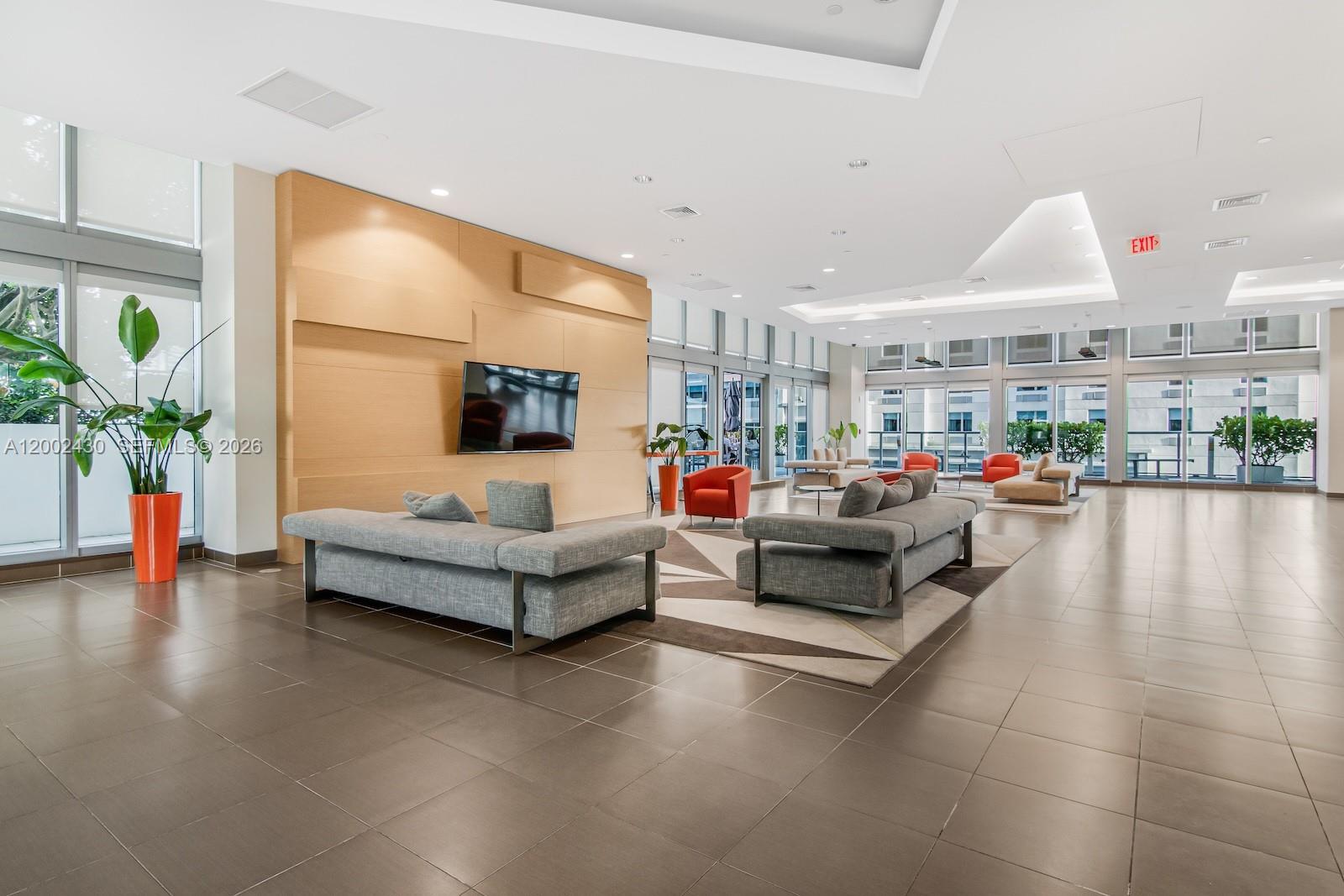 THE AXIS ON BRICKELL COND - Residential