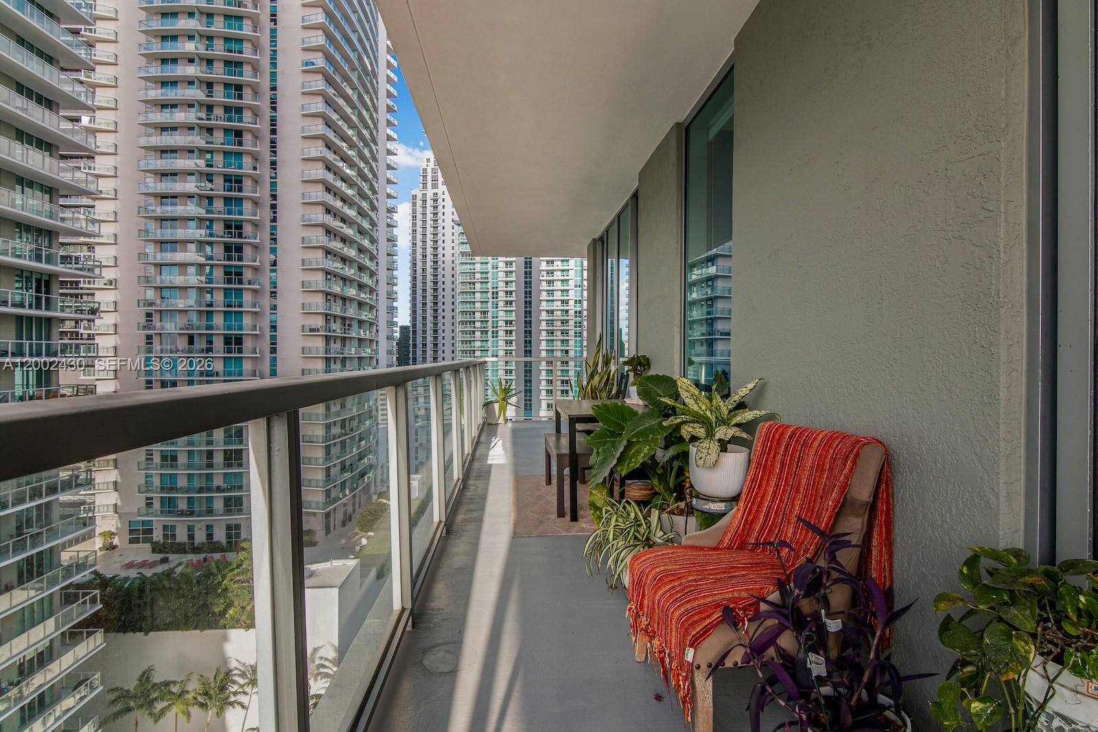 THE AXIS ON BRICKELL COND - Residential