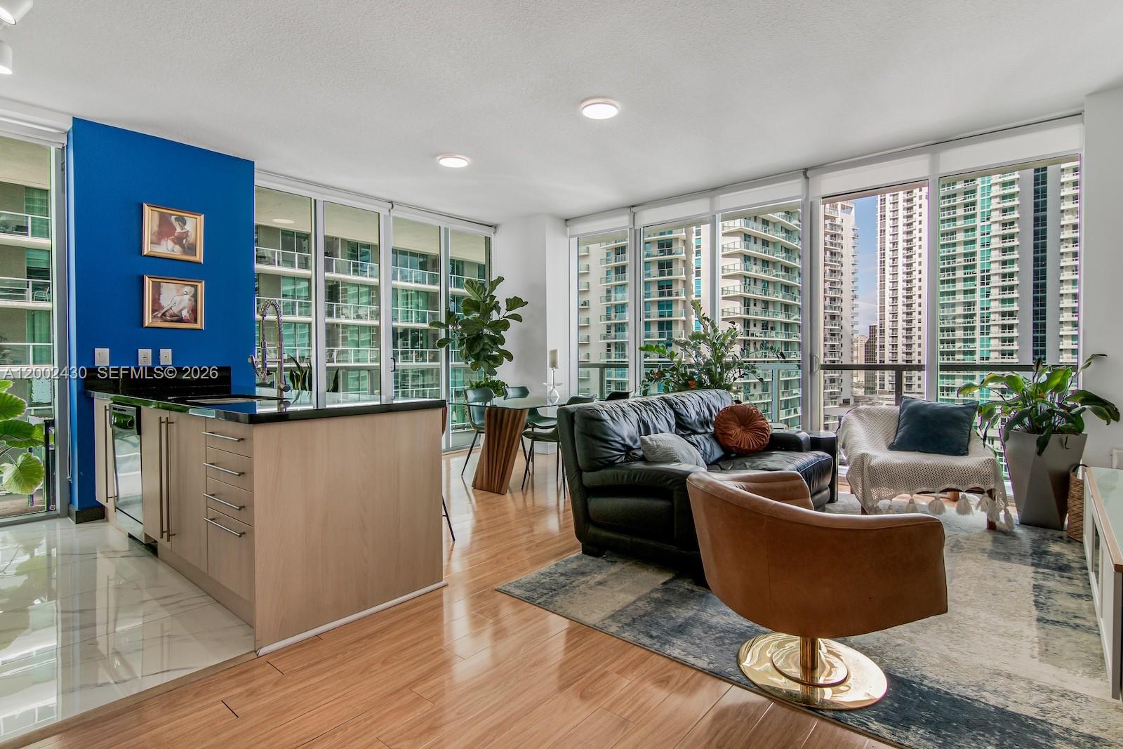 THE AXIS ON BRICKELL COND - Residential