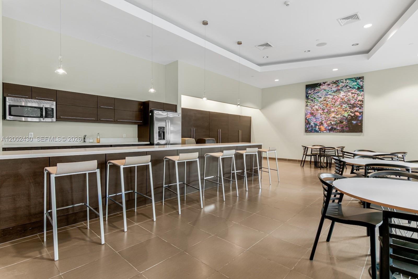 THE AXIS ON BRICKELL COND - Residential