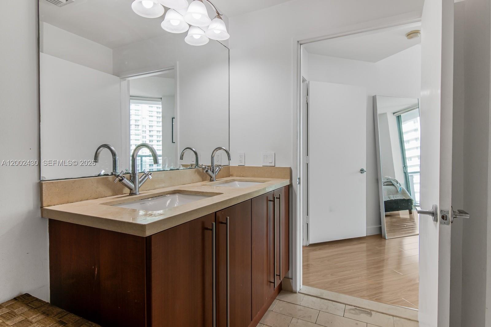 THE AXIS ON BRICKELL COND - Residential