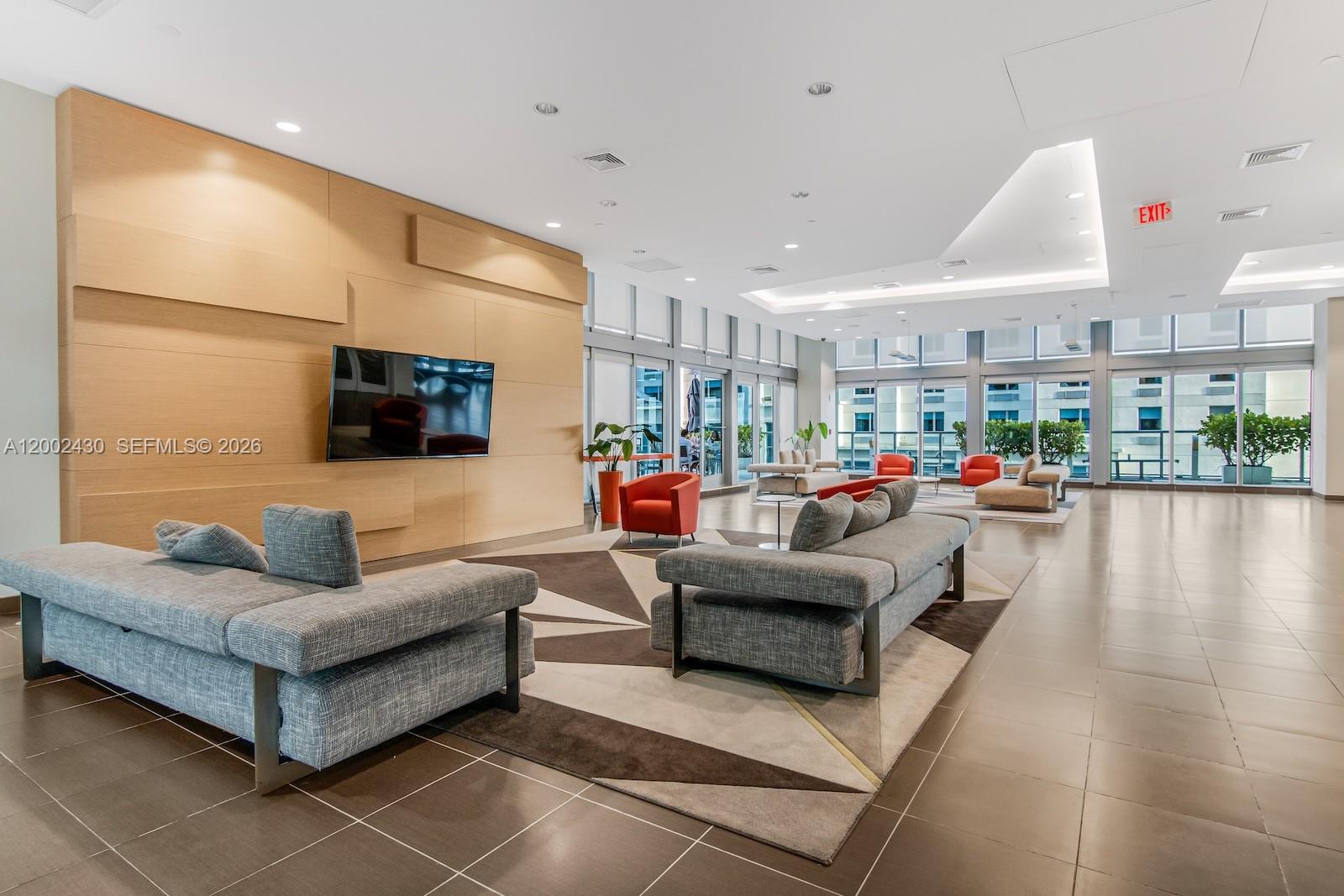 THE AXIS ON BRICKELL COND - Residential