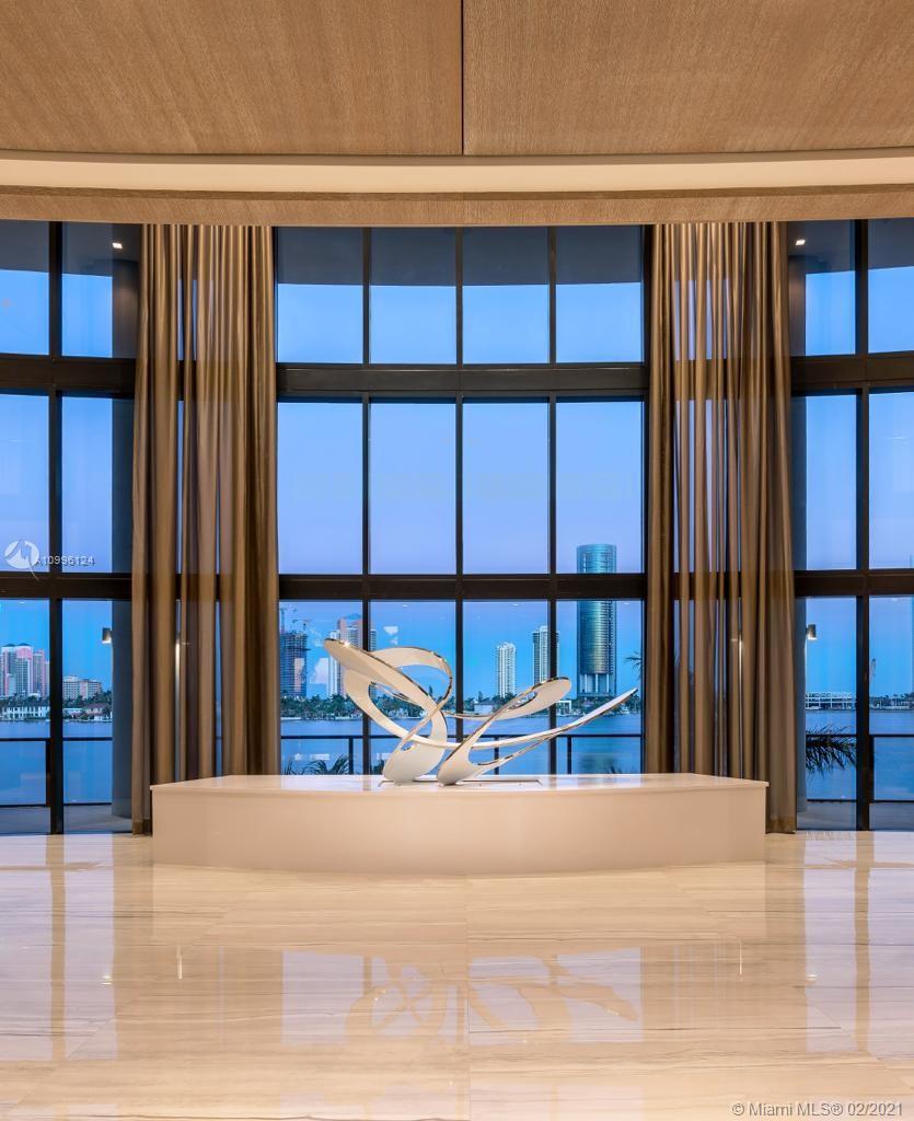 PRIVE CONDO - Residential