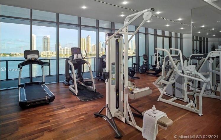 PRIVE CONDO - Residential