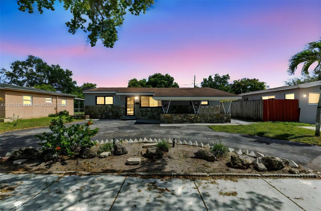 Photo of 7631 Miramar Pkwy, Miramar, FL 33023 (MLS # A11821262)