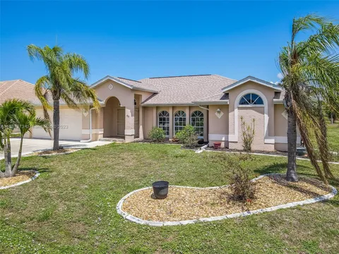 420 Gold Tree, Punta Gorda, FL 33955 - MLS#: A11387373