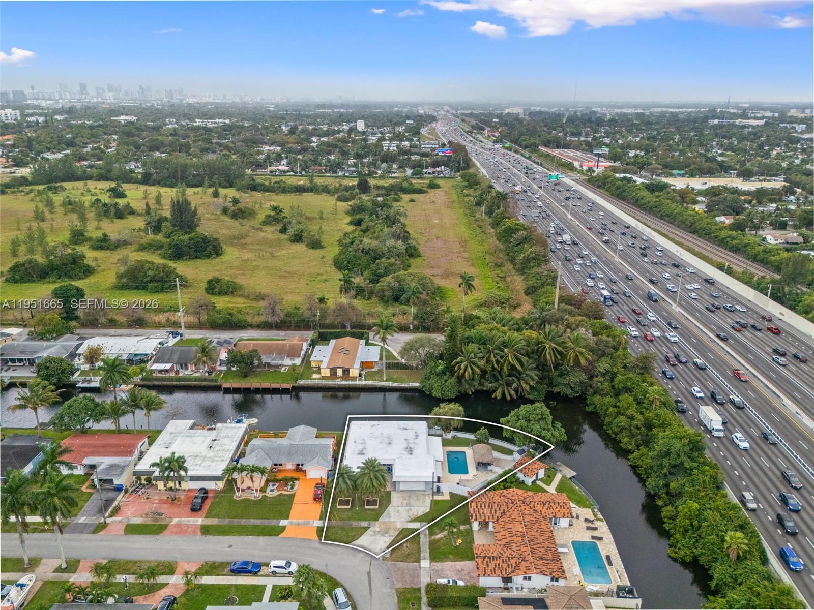 SUNSET ISLES SEC 1 - Residential