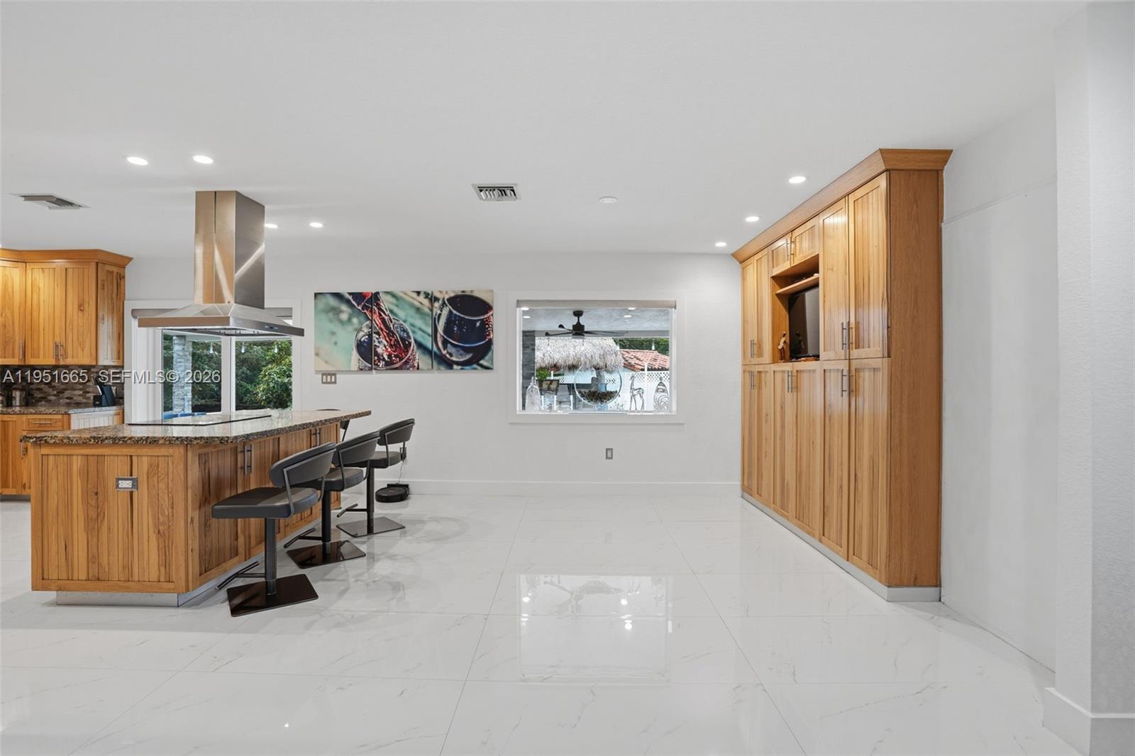 SUNSET ISLES SEC 1 - Residential