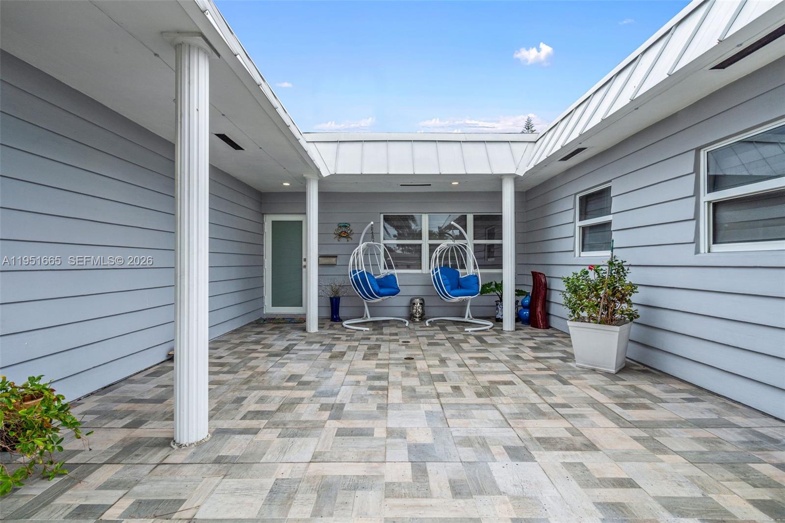 SUNSET ISLES SEC 1 - Residential