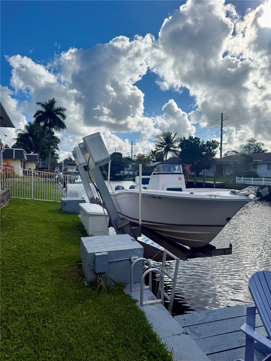 SUNSET ISLES SEC 1 - Residential