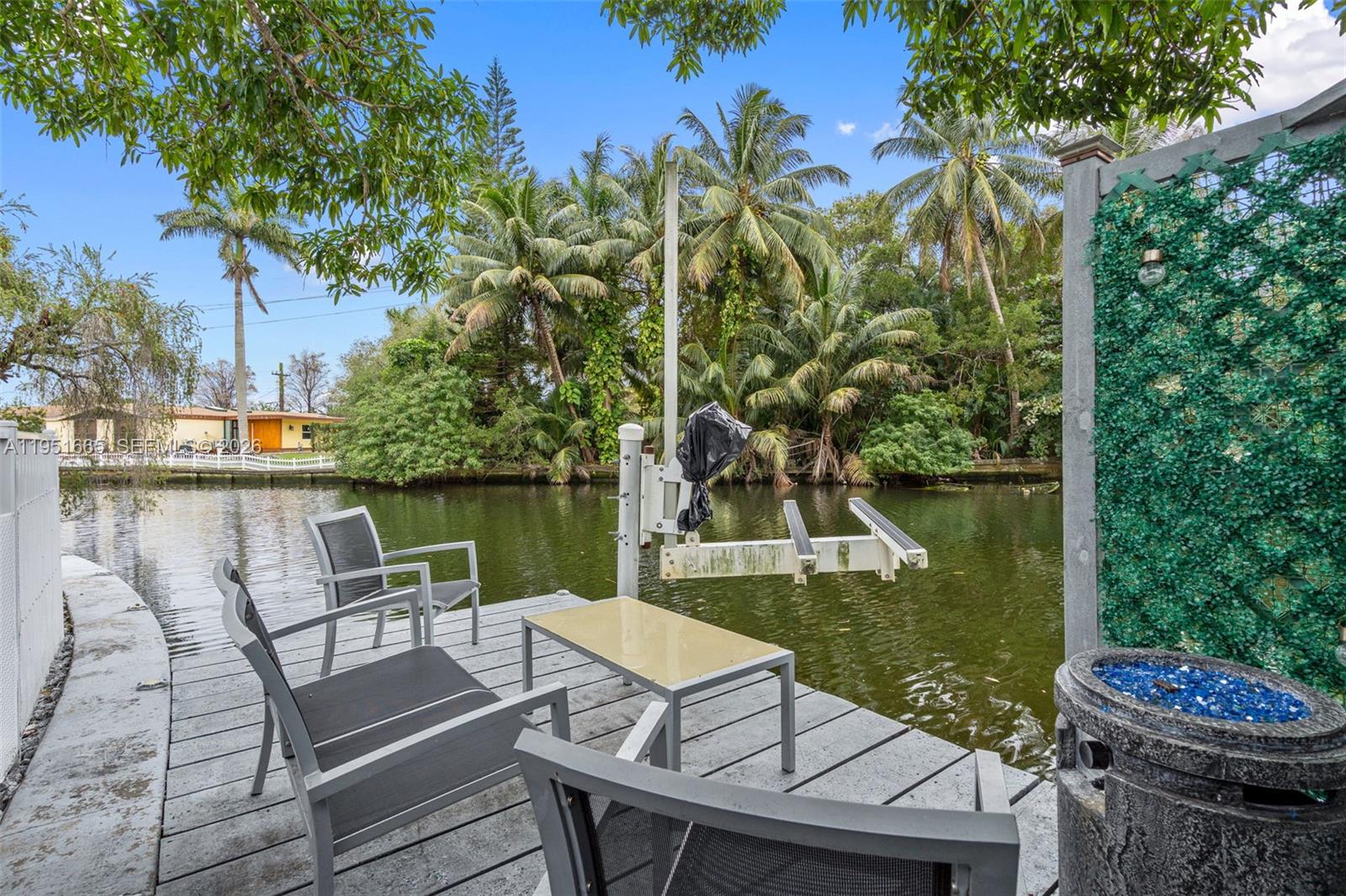 SUNSET ISLES SEC 1 - Residential