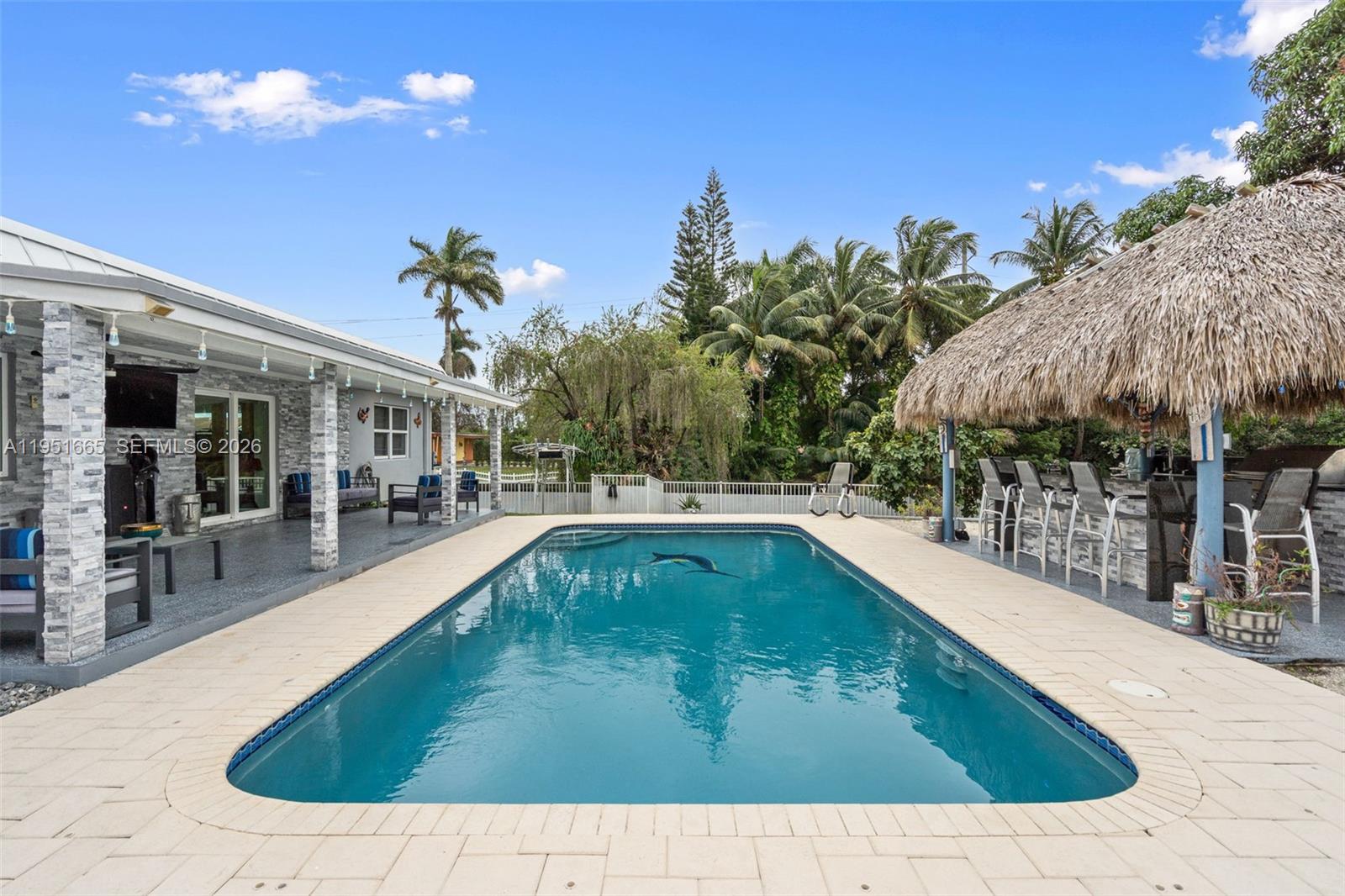 SUNSET ISLES SEC 1 - Residential