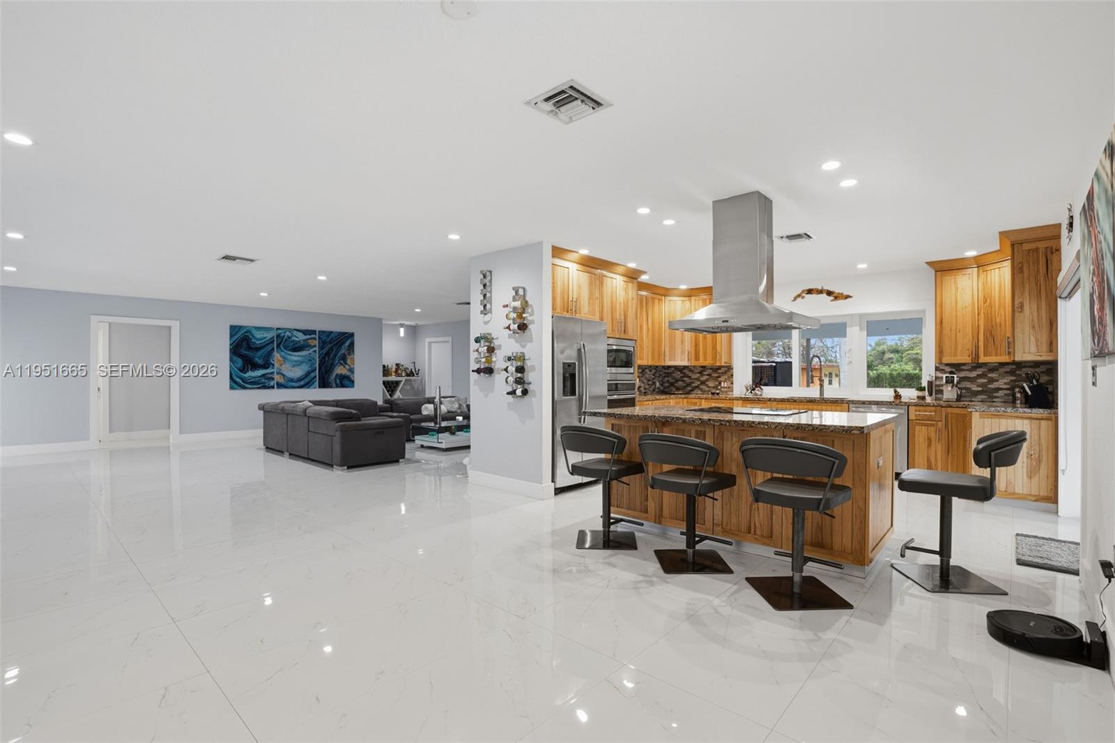 SUNSET ISLES SEC 1 - Residential