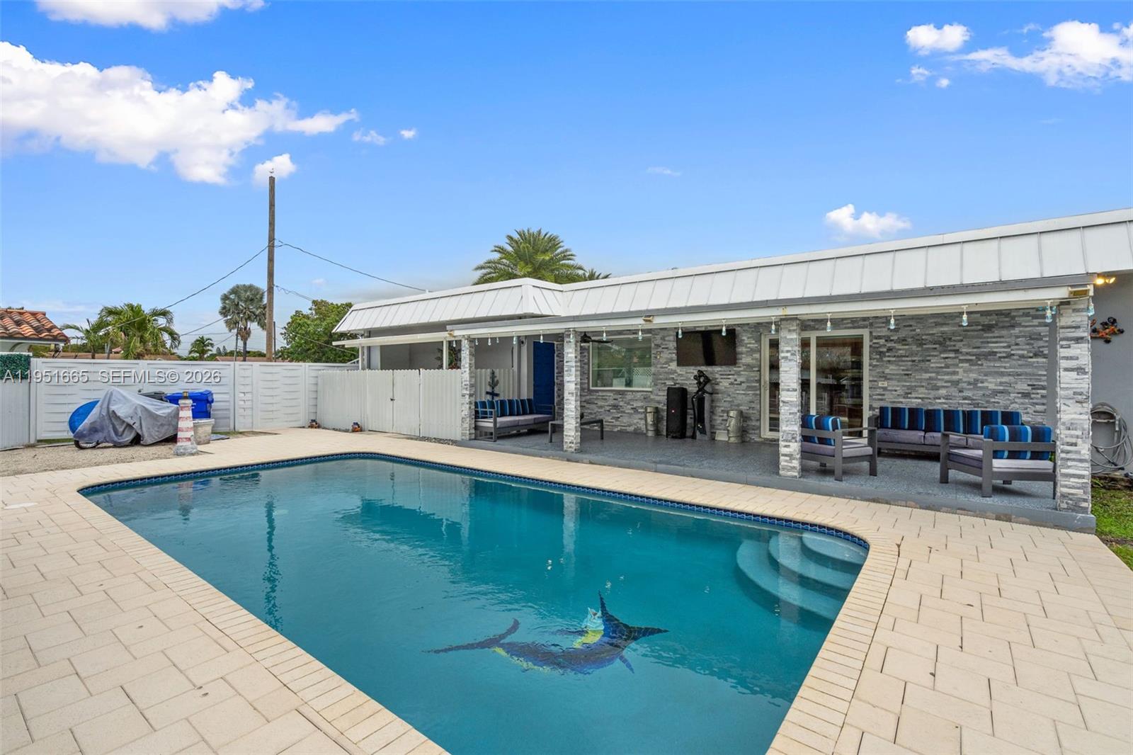 SUNSET ISLES SEC 1 - Residential