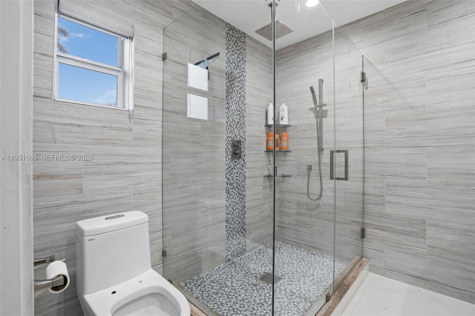 SUNSET ISLES SEC 1 - Residential