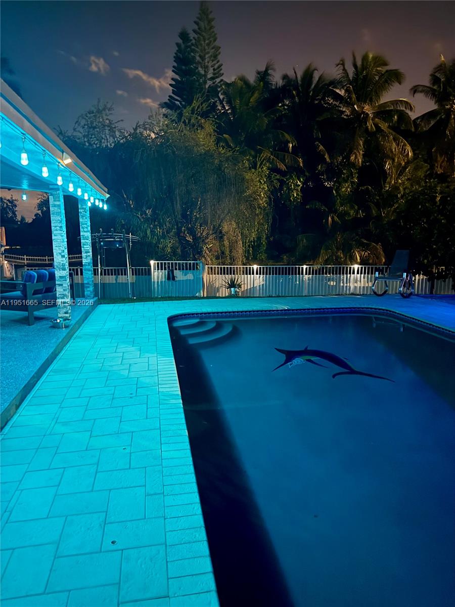 SUNSET ISLES SEC 1 - Residential