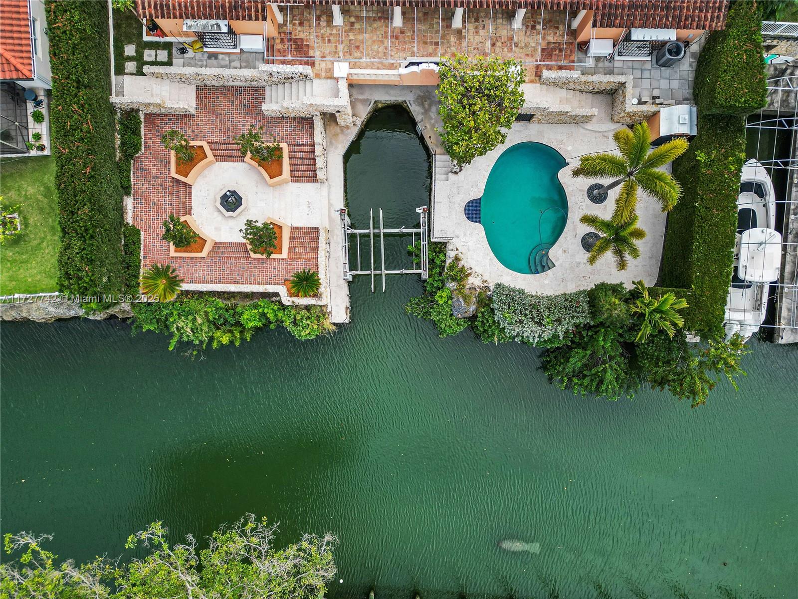 CORAL GABLES RIVIERA SEC - Residential