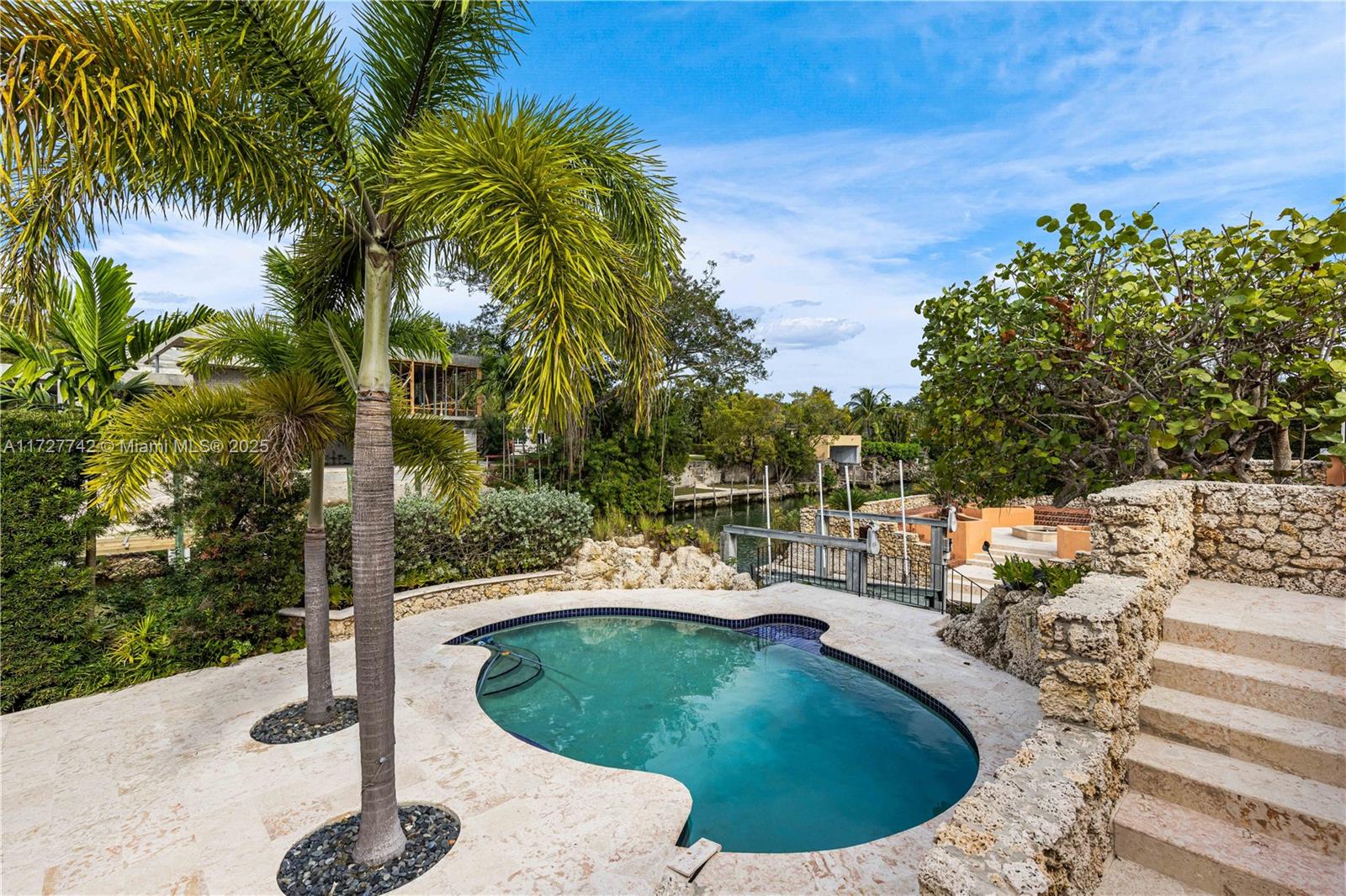 1181 S Alhambra Cir