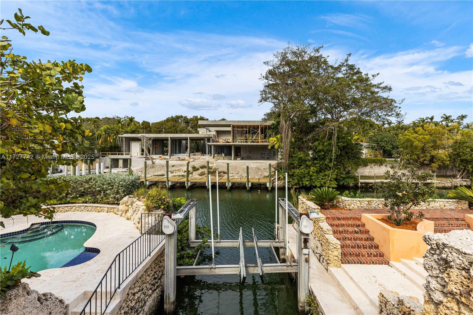 1181 S Alhambra Cir