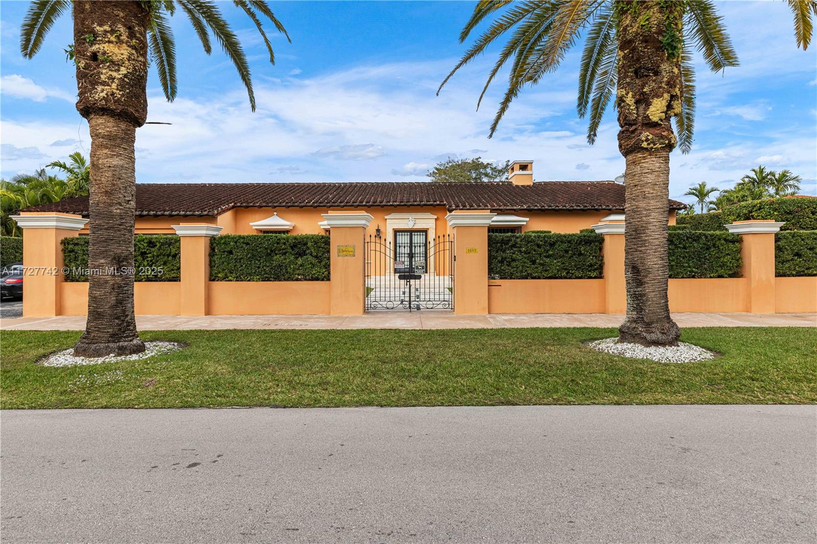 CORAL GABLES RIVIERA SEC - Residential