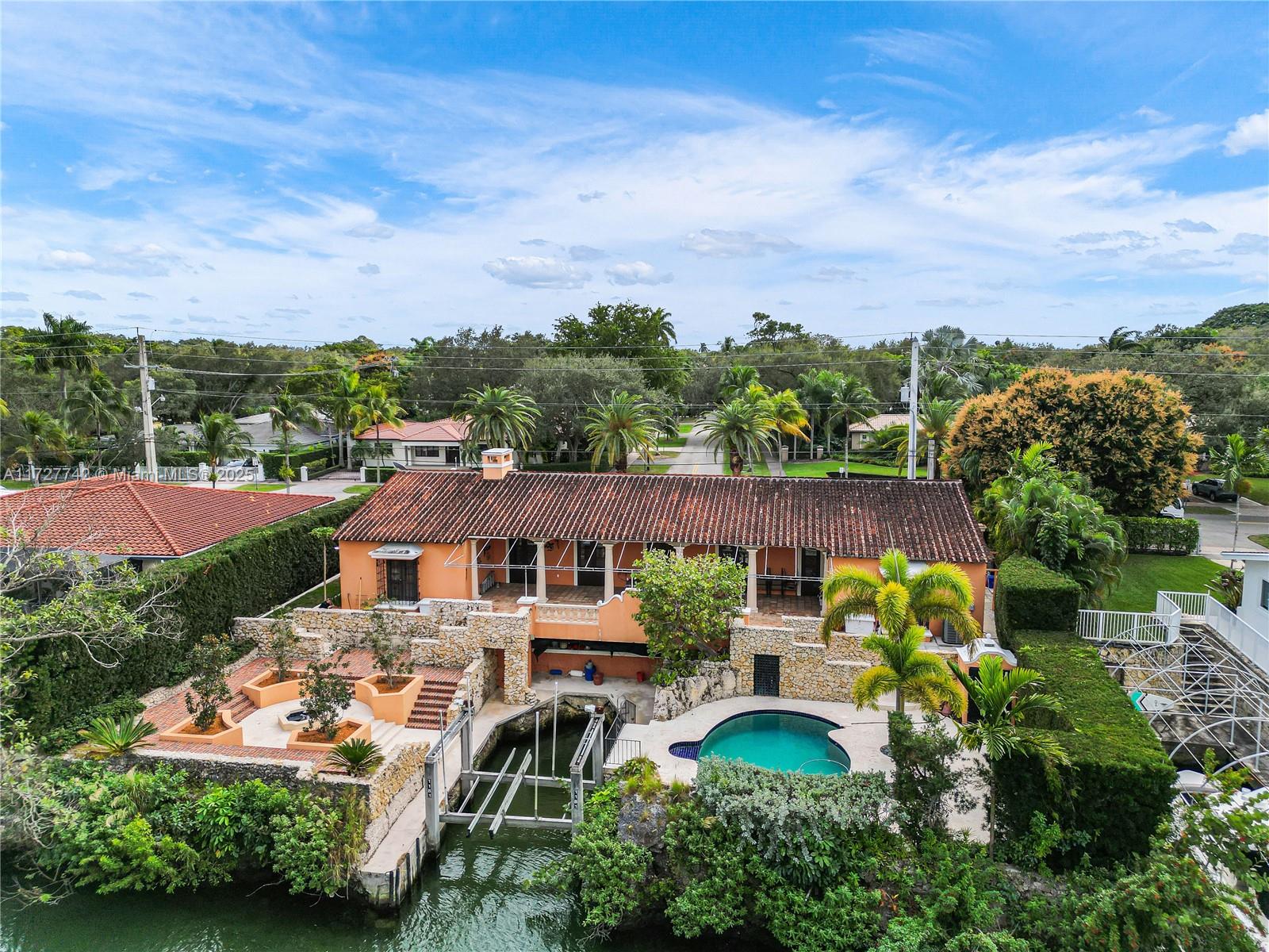 CORAL GABLES RIVIERA SEC - Residential