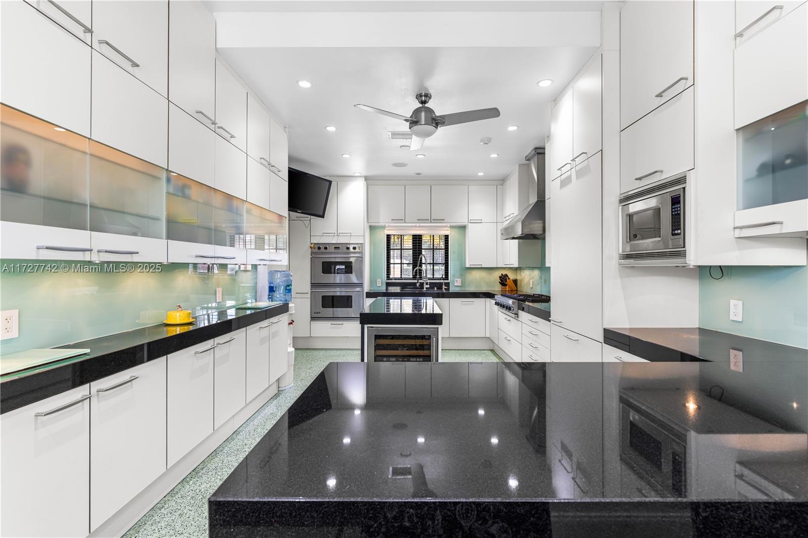 CORAL GABLES RIVIERA SEC - Residential
