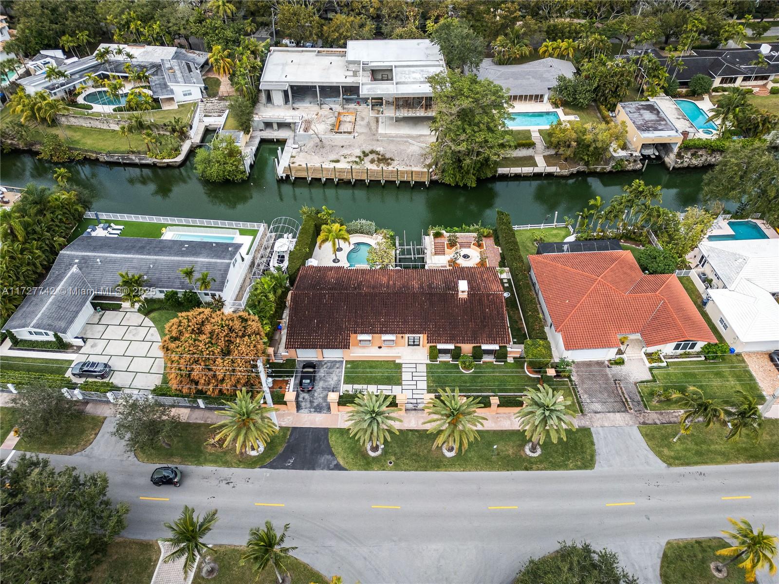 CORAL GABLES RIVIERA SEC - Residential