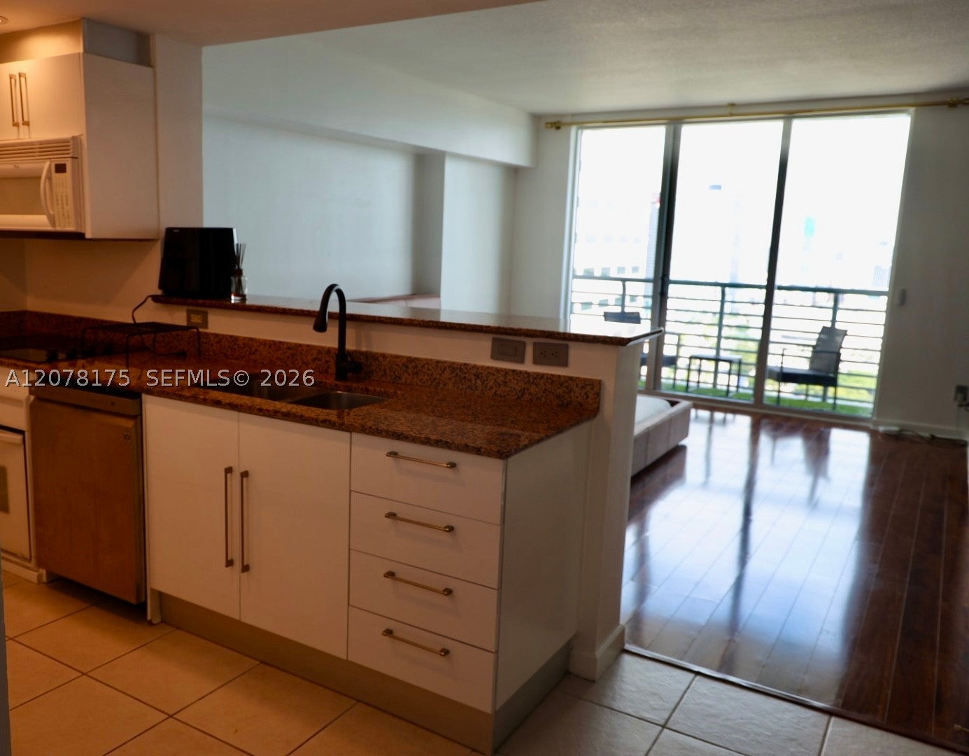 325 S Biscayne Blvd 4220