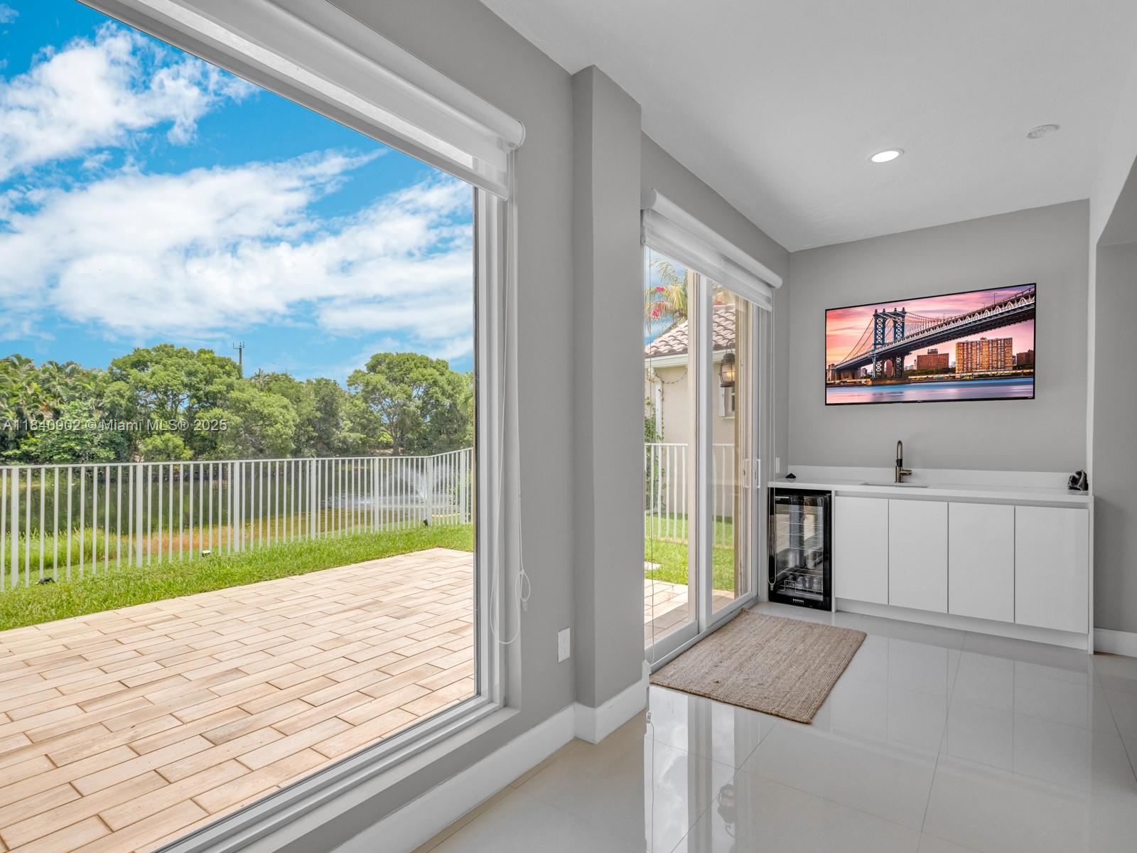 North Lakes - Residential