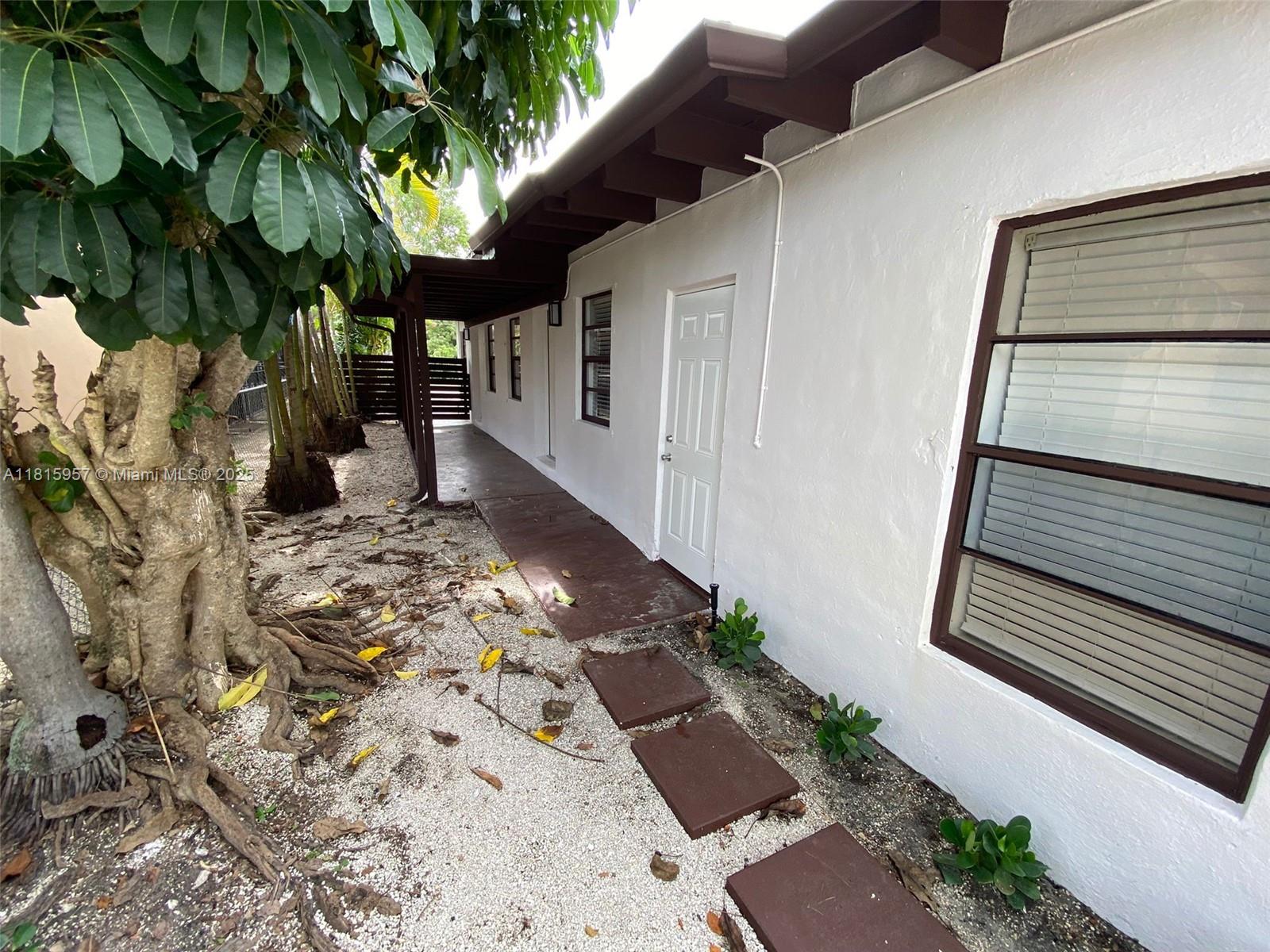 BISCAYNE BLVD PARK - Residential Lease